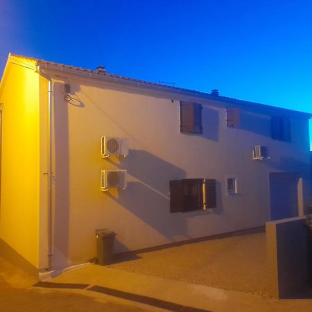 Apartment Dukic Sveti Filip i Jakov Exterior foto