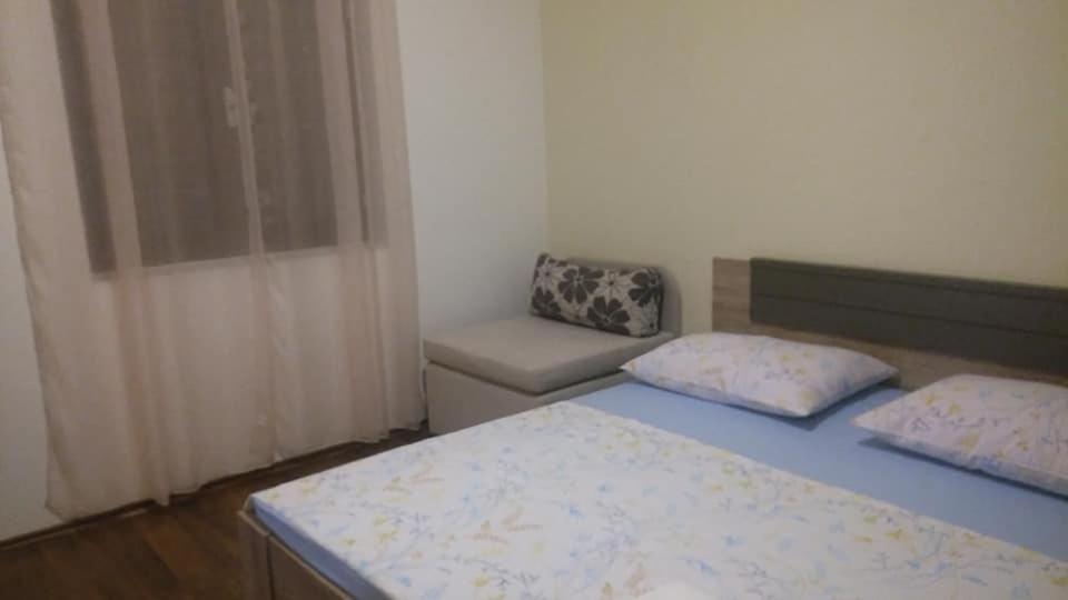 Apartment Dukic Sveti Filip i Jakov Exterior foto